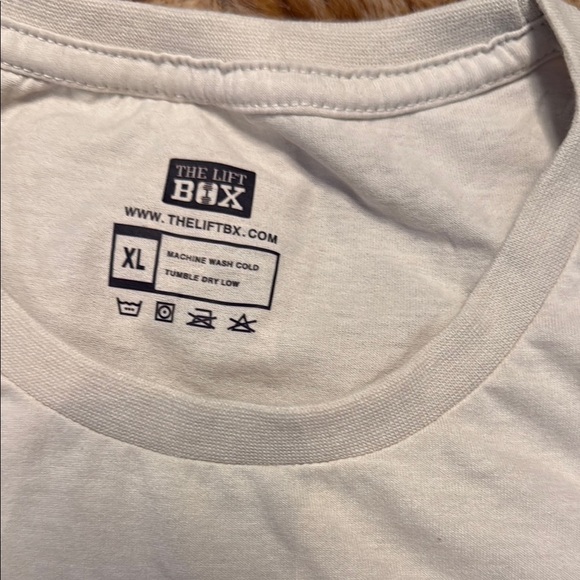 The Lift Box Classic White Men’s T-Shirt size S - Picture 4 of 9